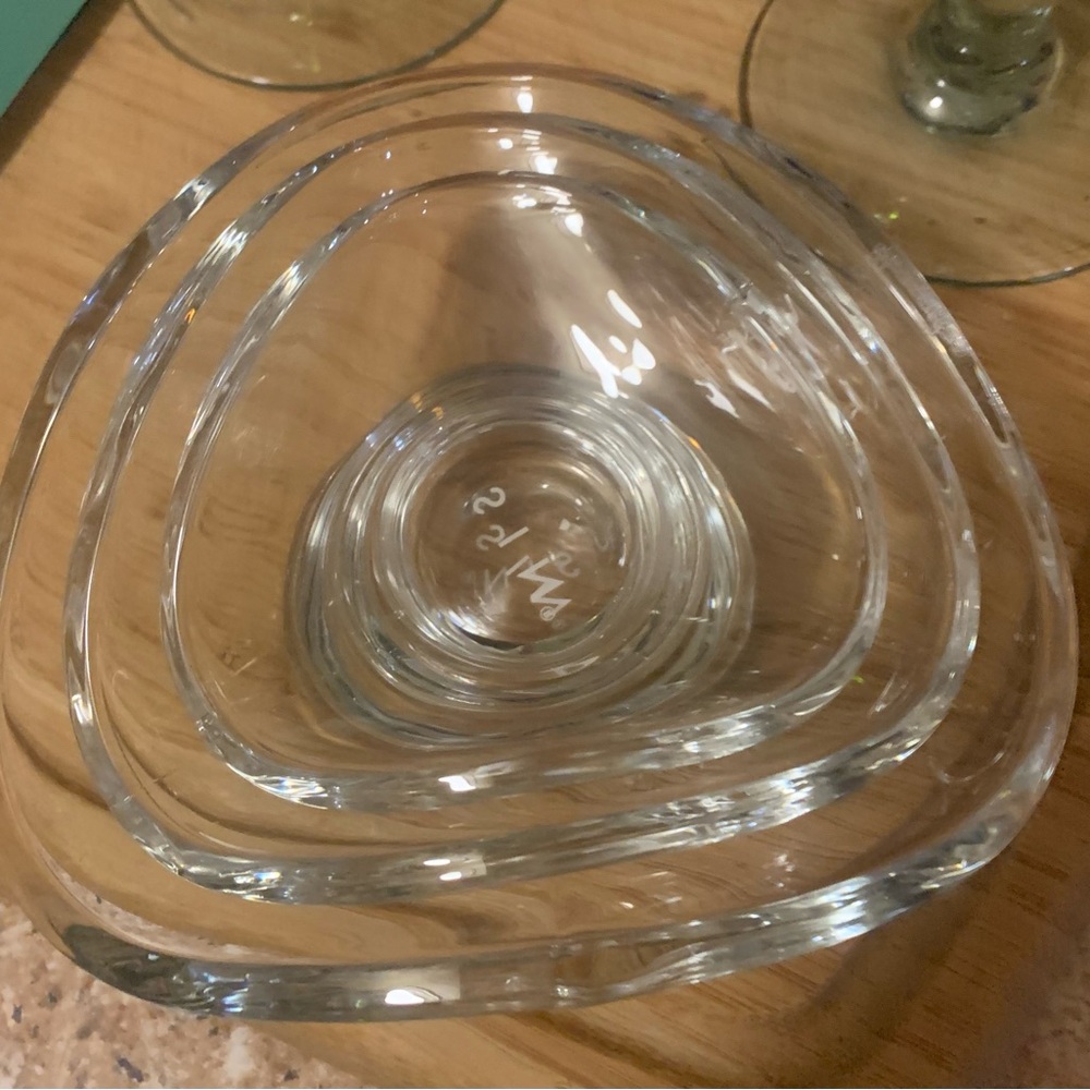 Elegant Clear Glass Bowl Set by SIN
